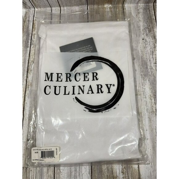 Mercer Culinary M61130WH Genesis White Poly-cotton Apron - 33" x 29" - Picture 2 of 5